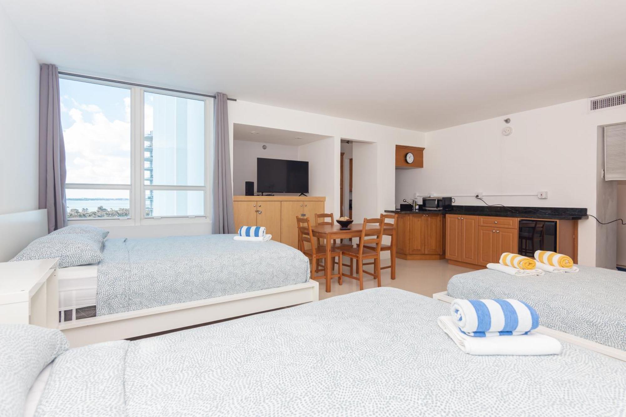 Girasole Apartments Miami Beach Room photo